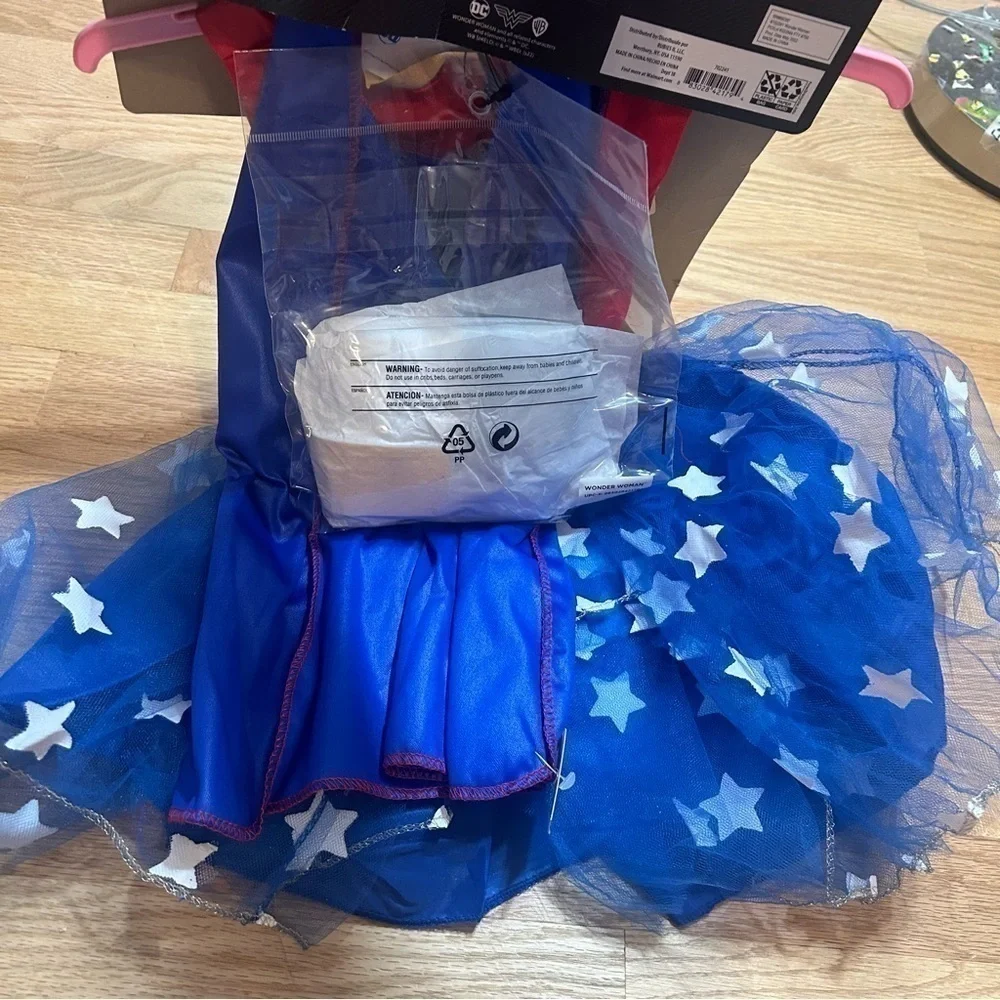 Wonder Woman Kids Costume NEW Small 6/6X Blue Girls Cape Dress Star